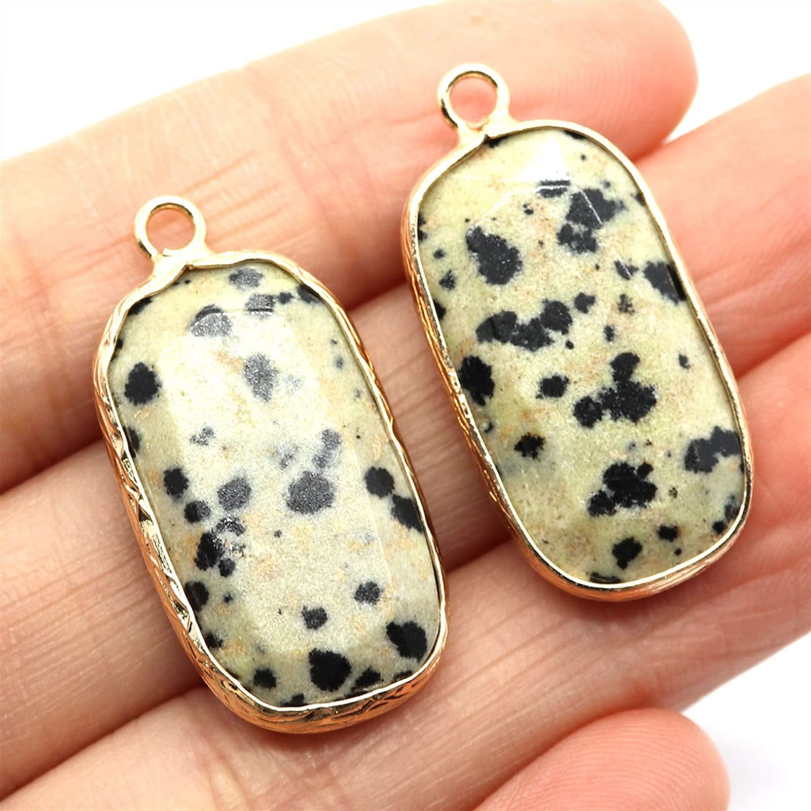 Pendentifs en quartz et jaspe dalmatien pour créer vos colliers fétiches du quotidien