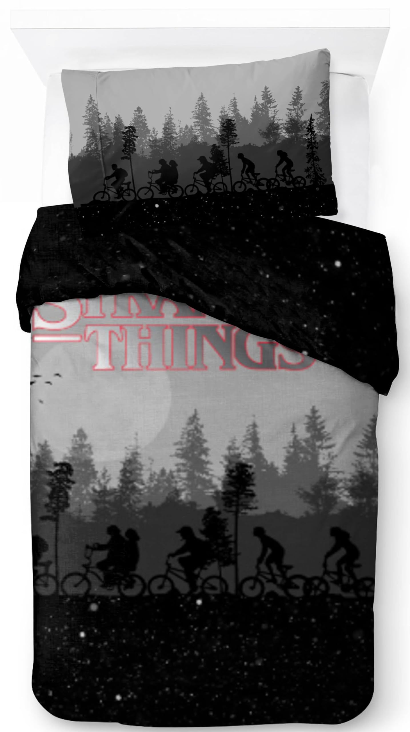Jay Franco Stranger Things Set Copripiumino – Biancheria Super Morbida con Federa, SOLO COPRIPIUMINO (Imbottitura Non Inclusa), Nero, 2 Pezzi Singolo
