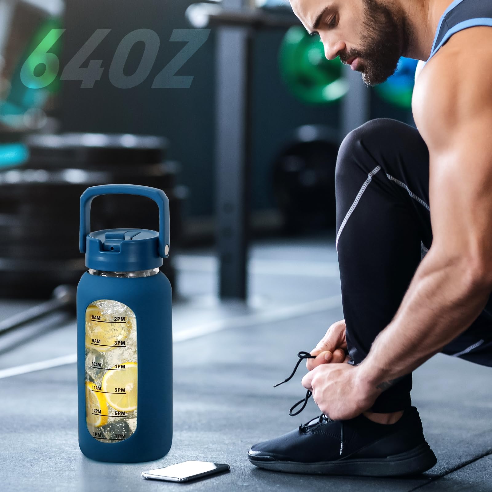 HYDRAGLAZIC Glazen waterfles van 2 liter met 2 deksels, klap- en drinkdeksels, 2 liter, grote waterfles met tijdmarkering en siliconen hoes, BPA-vrij, lekvrij voor sportsportschool, lichtgroen