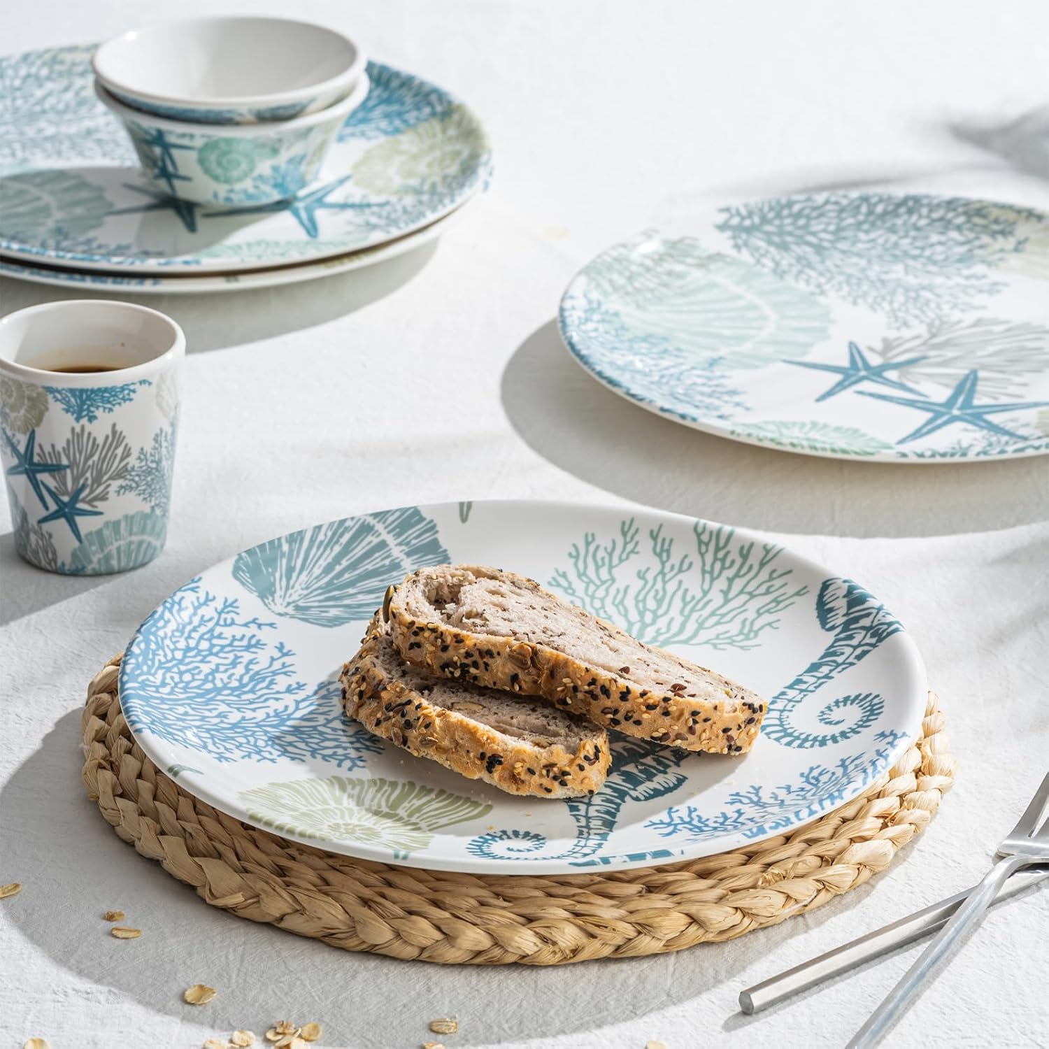 UNK U 10.5-Inch Ocean Theme Melamine Plates Set of 6, Nautical Seashell Dinner Plates, Dishwasher Safe Beach Party Plates for Coastal Dining & Special Events