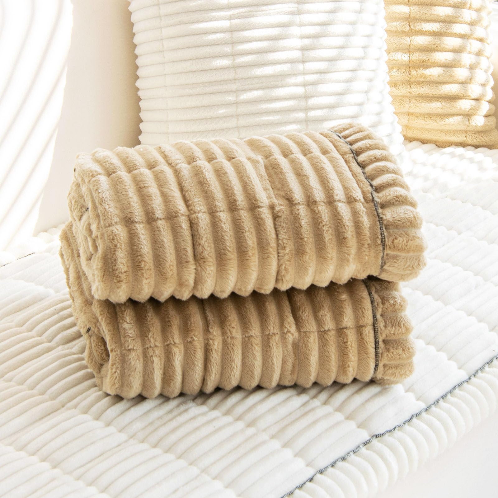 Housse De Canapé En Peluche Pour Chiens, Antidérapante Et Lavable, Résistante Aux Griffures Et Aux Poils Danimaux, Idéale Pour Les Canapés Confortables, Blanche, 71 X 211 Cm. Light Gray 70*180cm