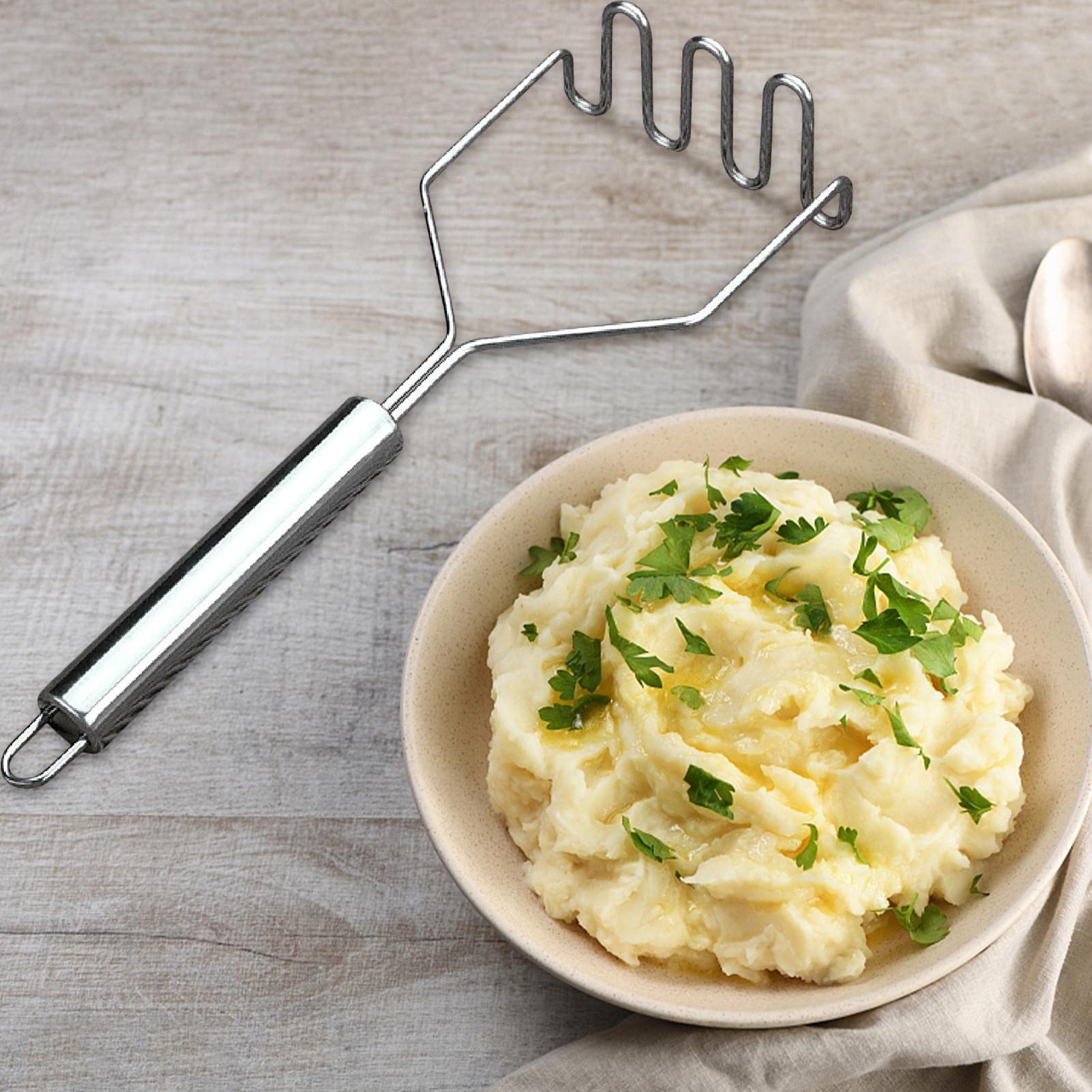 Pilon à pommes de terre en acier inoxydable – Outil à main de qualité supérieure et ustensile en fil métallique pour broyeur de pommes de terre pour une meilleure purée de haricots, d'avocats, d'œufs