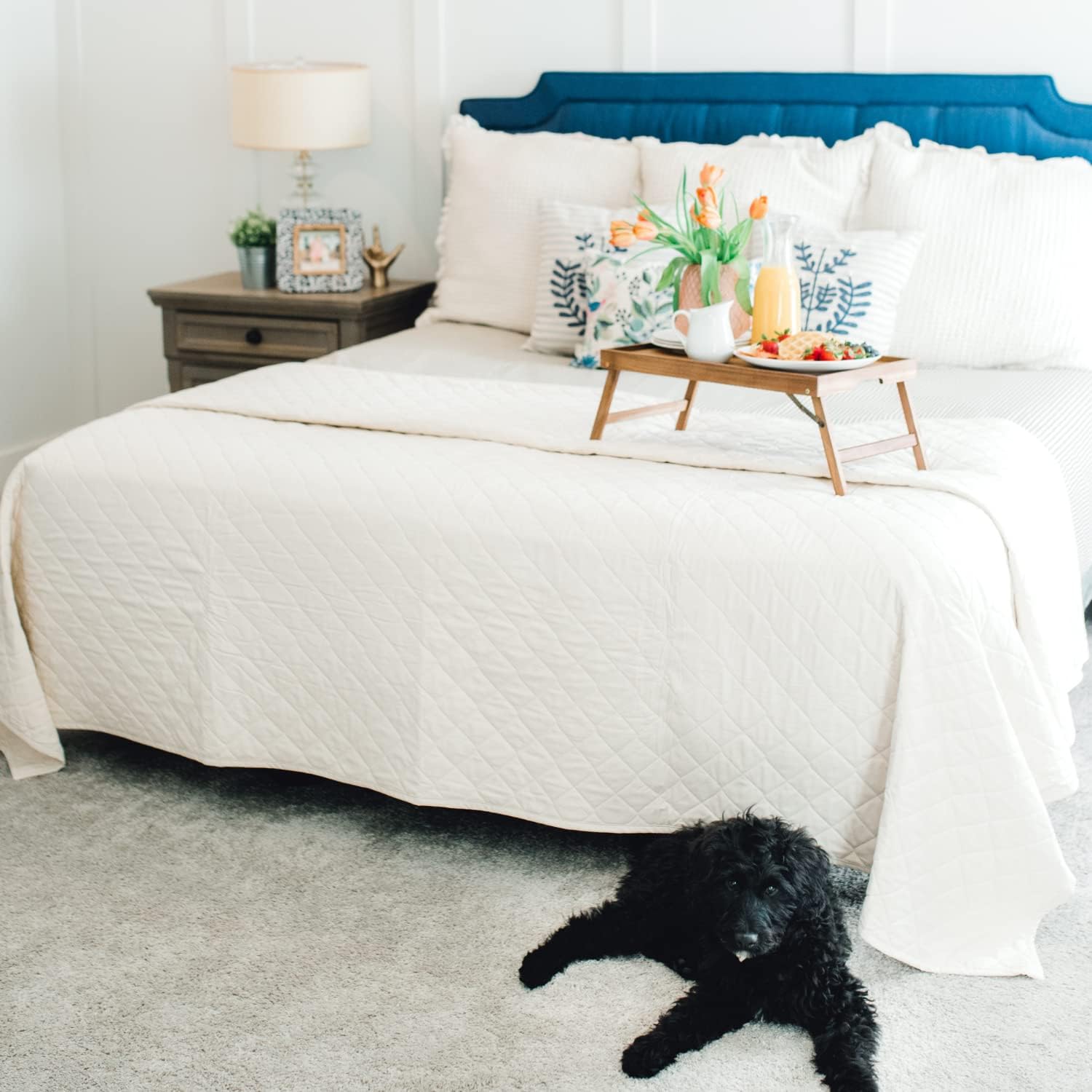 Red Land Cotton Classic Luxury Quilt | American Grown 100% Cotton Batting | Lightweight All Season USA Made Vintage Style Bedspread | Durable Oversized and Machine Washable | King/Cal King | Natural