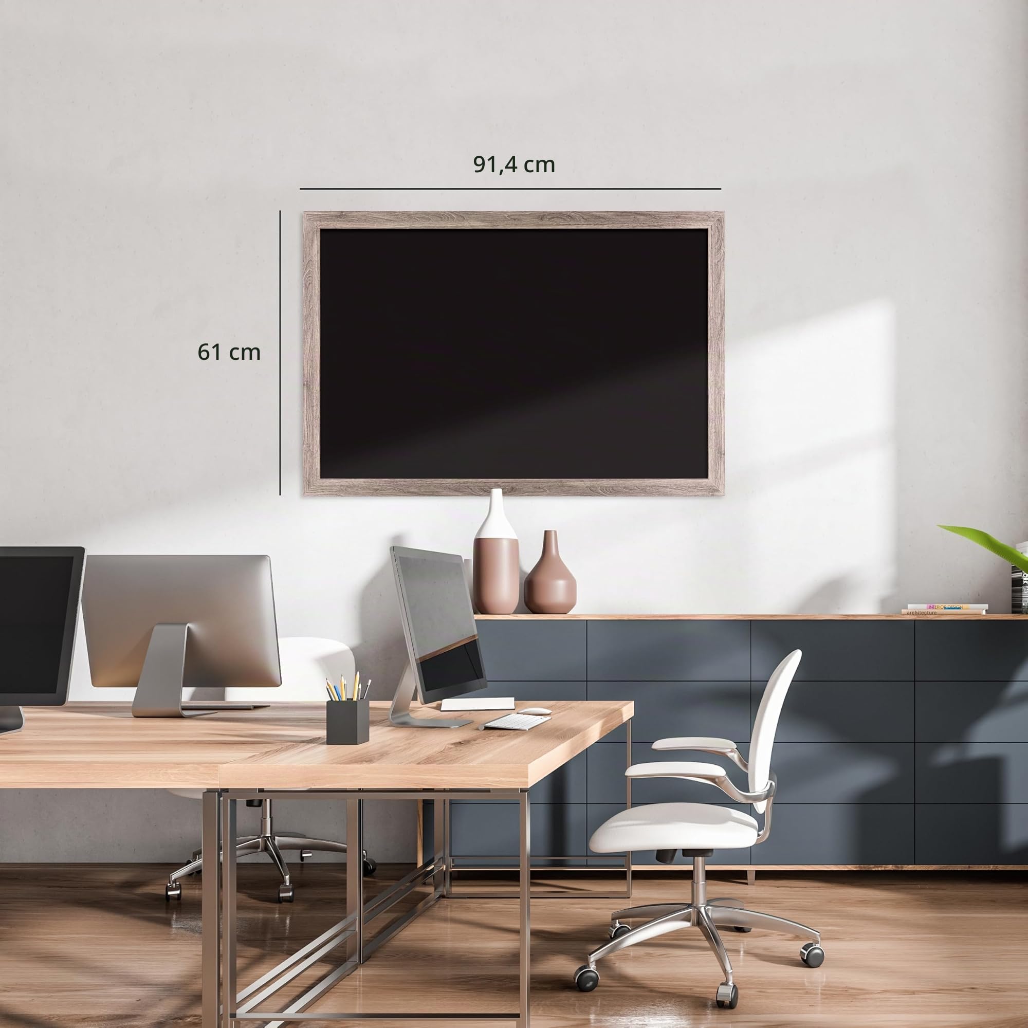 U Brands Tableau noir craie, Tableau magnétique mural 91 x 61 cm, Surface mate aimantée, Cadre bois rustique, Pour bureau maison école, Idéal pour organisation et créativité