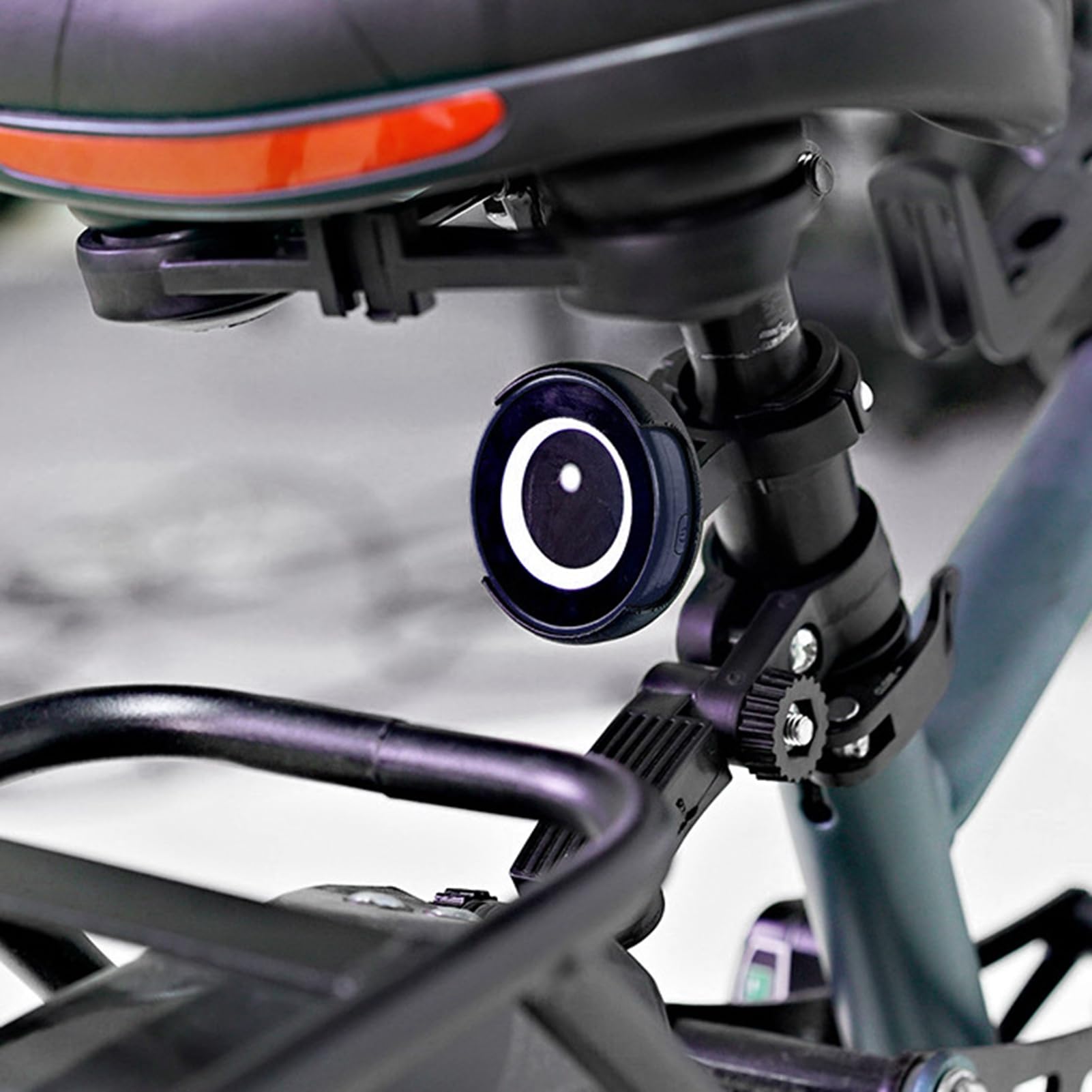 Bewinner Luz Trasera Inteligente para Bicicleta, Luz Trasera para Bicicleta con Sensor de Freno de Disfraz con Pantalla HD de 1,9 Pulgadas, LED con Electrónica Divertida con