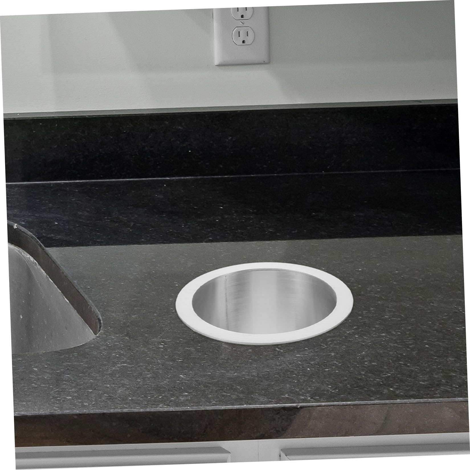 OUNONA Poubelle Encastrée Inox Ronde 304 pour Comptoir, Argenté | Passe-déchets Intégré au Comptoir, Œillet Rond en Métal Amovible, Usage Business