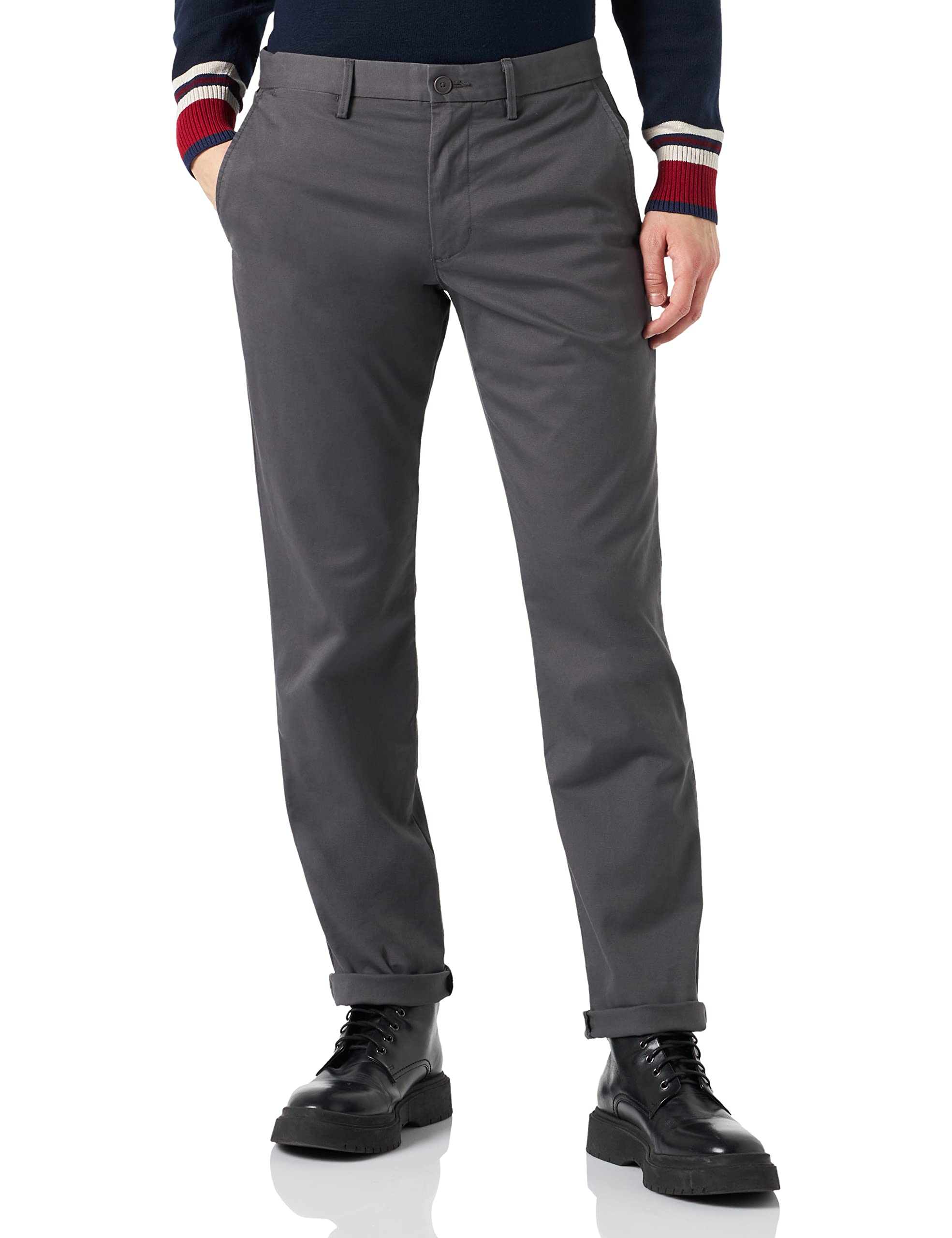 Mode von Calvin Klein & Tommy Hilfiger