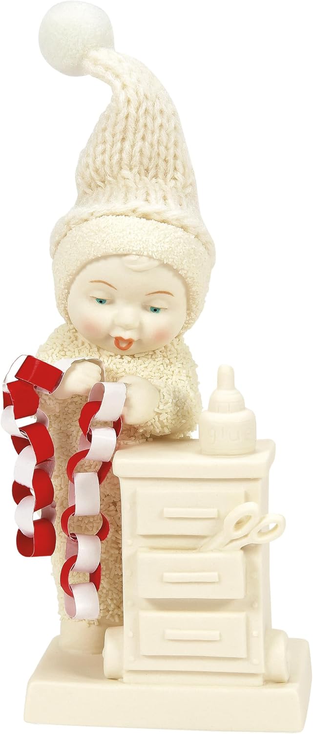 Department 56 Snowbabies Christmas Jubilee Making a Holiday Paper Chain Figurine, 4.17 Inch, Multicolor