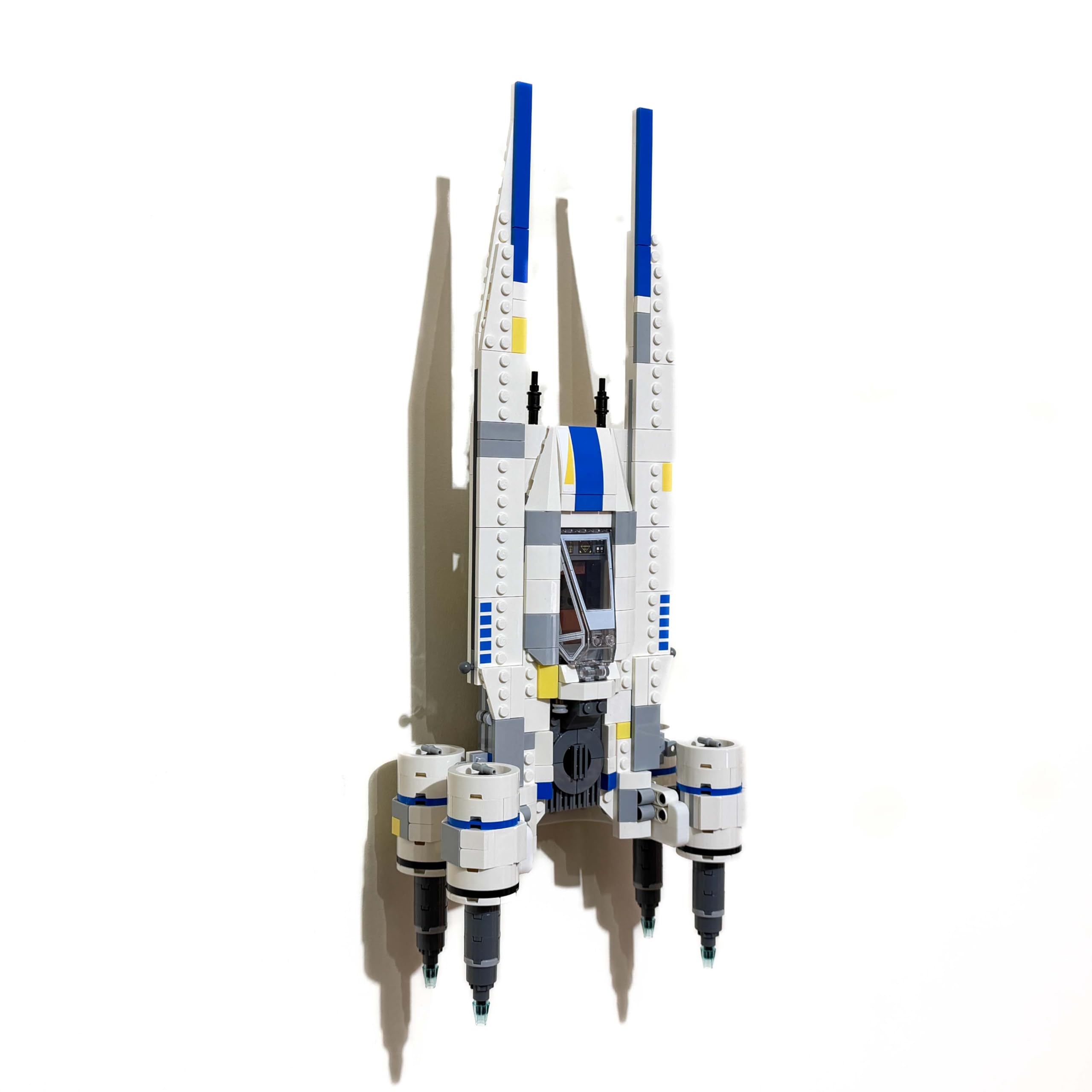 3Dudes & Dad Wall Mount Compatible with LEGOยฎ Star Wars Rebel U-Wing Starfighter (75399) โ Perfect-Fit Model Display Bracket โ Secure, Robust & Space-Saving โ Easy Installation with Supplied Fixings