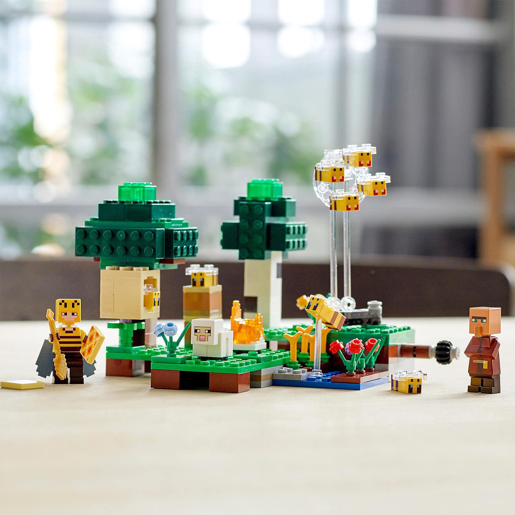 LEGO(r) Minecraft(tm) The Bee Farm 21165 Minecraft Building Action Toy with a Beekeeper, Plus Cool Bee and Sheep Figures - Image 7