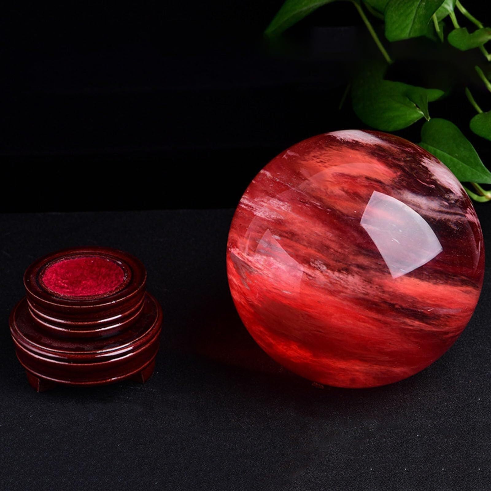 Sfera di cristallo con supporto, sfera di cristallo naturale rossa, ornamenti, squisita fattura, per meditazione, decorazione da scrivania, ufficio (9 cm)