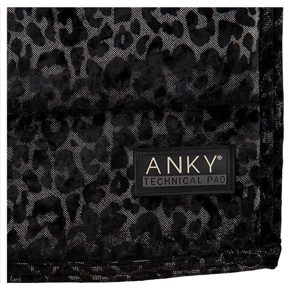 Tapis de selle Anky basic. Disponible en forme dressage - Sellerie Bucéphale Tapis de selle Anky basic. Disponible en forme dressage - Sellerie Bucéphale