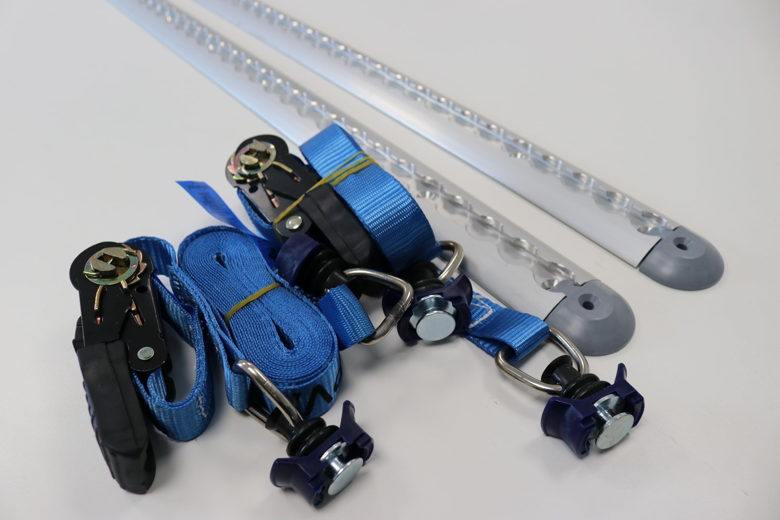 Lockes-22 Zestaw blokady ładowania 2x1mtr Rail Amuminium 4 końcówka 2 pasek z grzechotką.