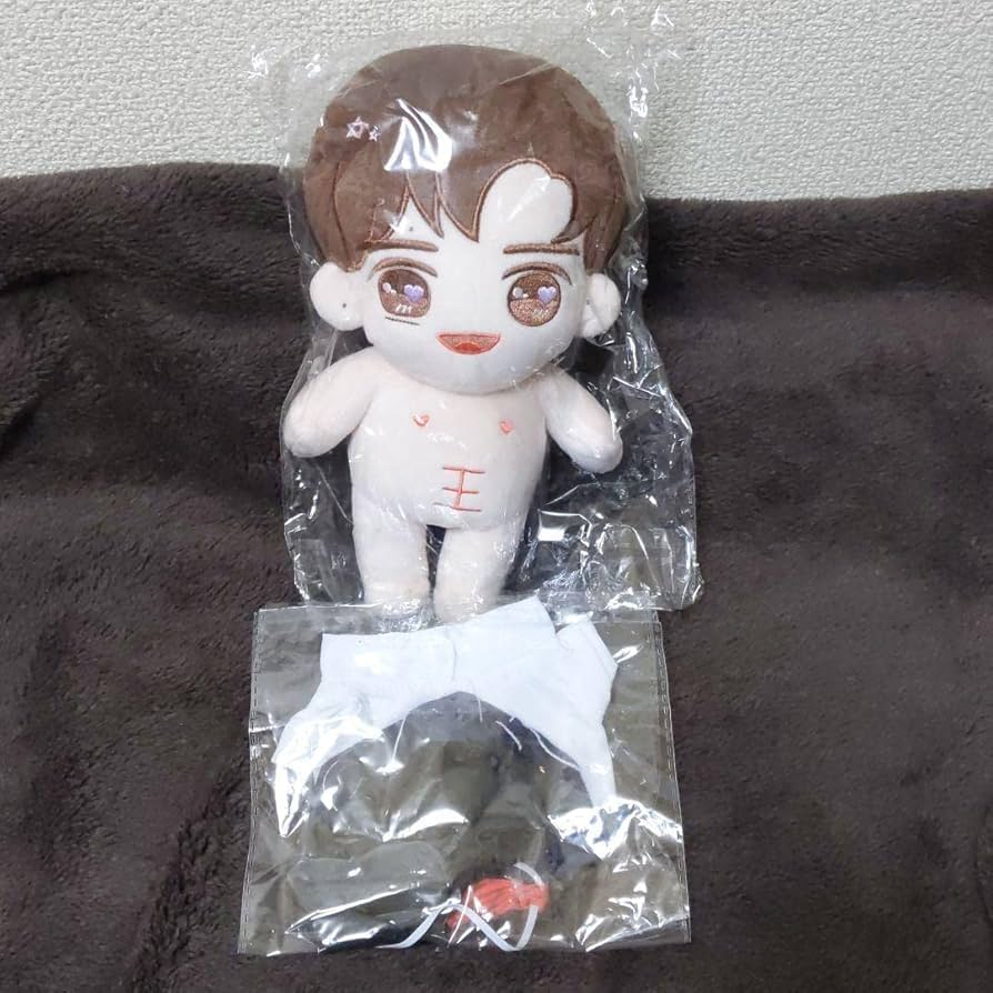 Amazon.co.jp: 東方神起チャンミンぬいぐるみ21cm服 : おもちゃ