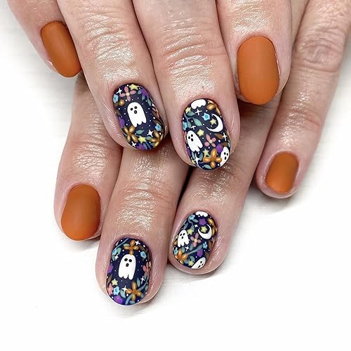 24 uñas cortas a presión con diseños ovalados, uñas postizas mate con bonito patrón de fantasma, decoración de uñas de Halloween, cobertura