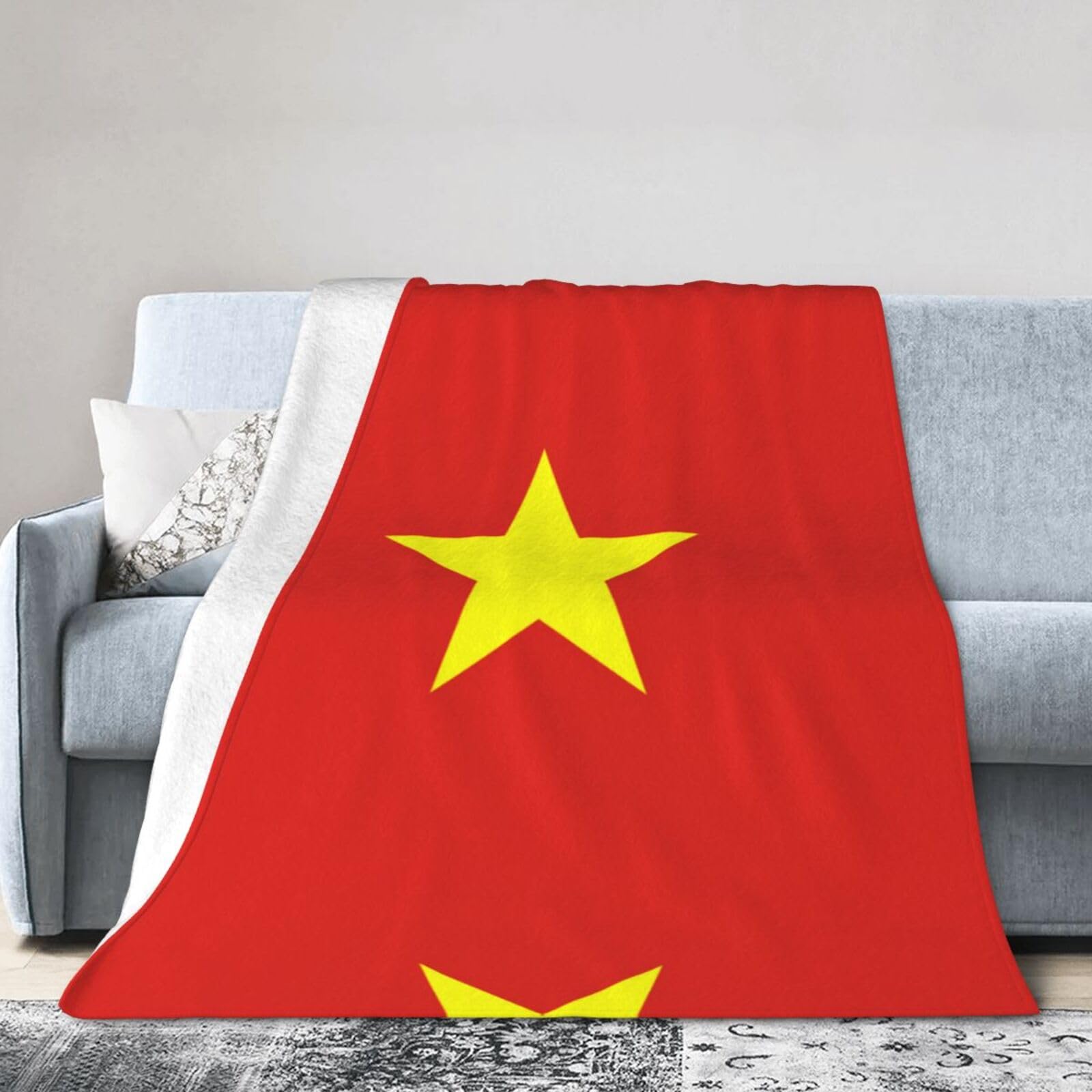 Vietnamese Flag 40"x30" Fleece Blanket, Full Size, Super Soft, Suitable for Bed, Sofa, Camping, All Seasons