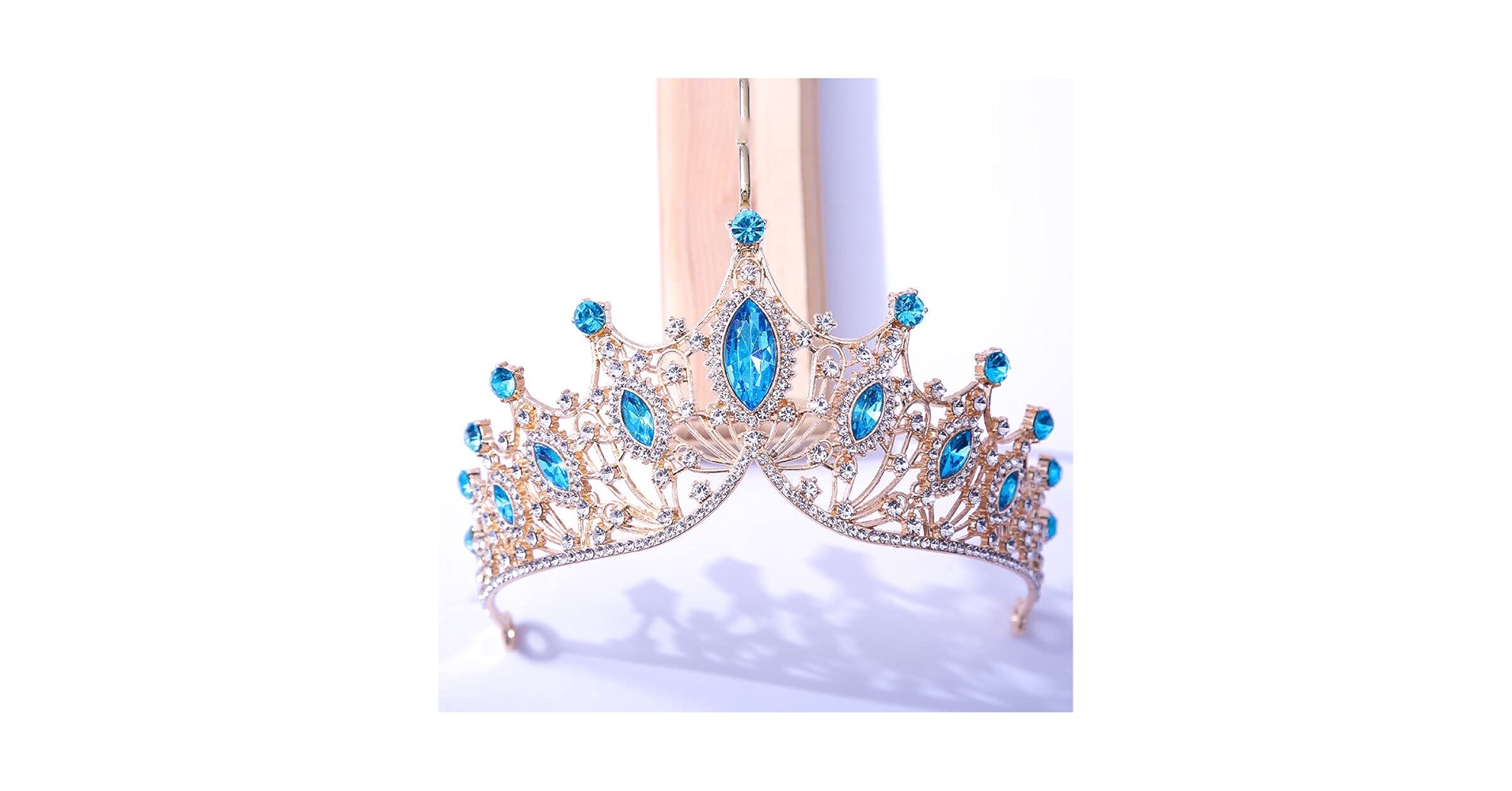 tiara7013 TRRFMCTCRO-on-hat.jpg?fit=1200