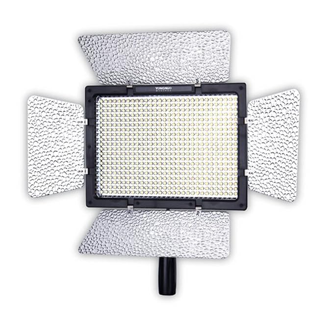 Yongnuo YN600L Pro LED Video Light/LED Studio Light with 5500K Color Temperature and Adjustable Brightness for The SLR Cameras Camcorders.