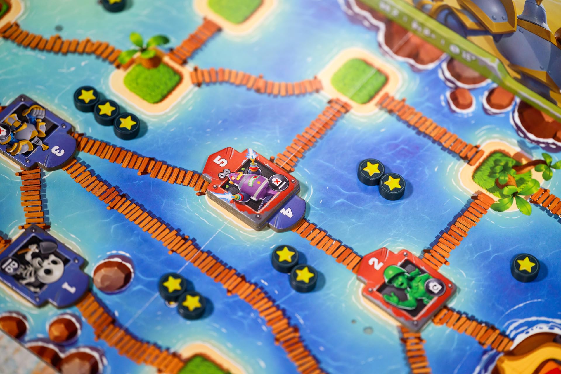Asmodee Toy Battle - Gioco da tavolo strategico, gioco da tavolo divertente per due giocatori dagli 8 anni in su, 15 minuti di gioco, versione italiana