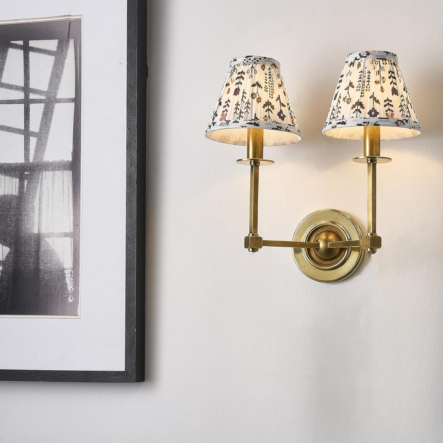 Chandelier Shades Set of 6,Mini Lamp Shade 3" Top x 6" Bottom x5" Slant,Small Lamp Shades Clip On Bulb,Pleated Chandelier Lamp Shades,Fabric Lampshades that Attach to The Bulb(White Floral)