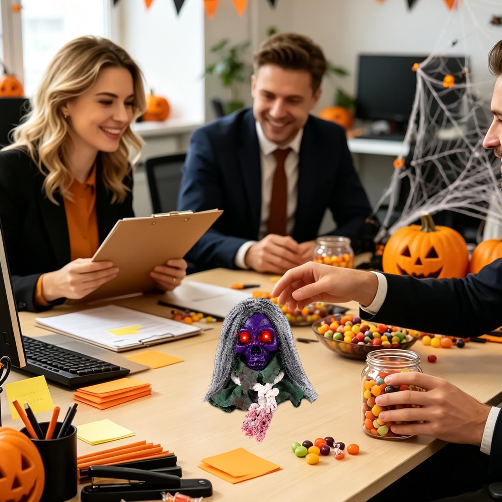Czaszki Dekoracje Halloweenowe Z Świecącymi Oczami, Animowane I Aktywowane