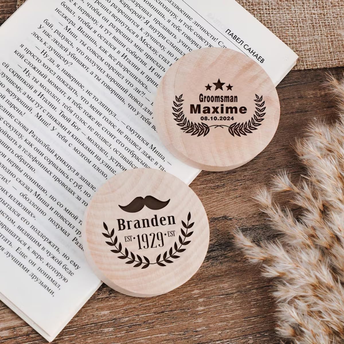 Abridor de botellas de madera grabado con logotipo personalizado, abridor de cerveza de madera maciza personalizado para fiestas, regalo de padrino de boda (60 piezas)