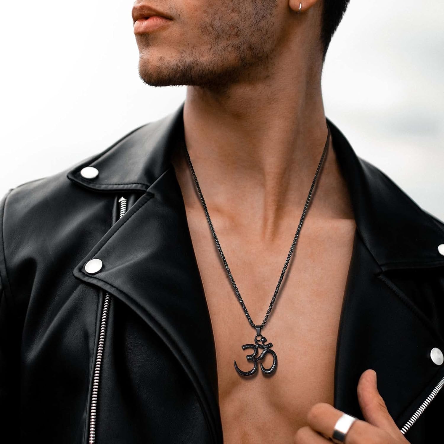 VNOX Om Yoga Pendant Necklace - Hindu Spiritual Amulet Jewelry with Sanskrit Symbol Om Aum Ohm/Lotus Pendant - Image 2