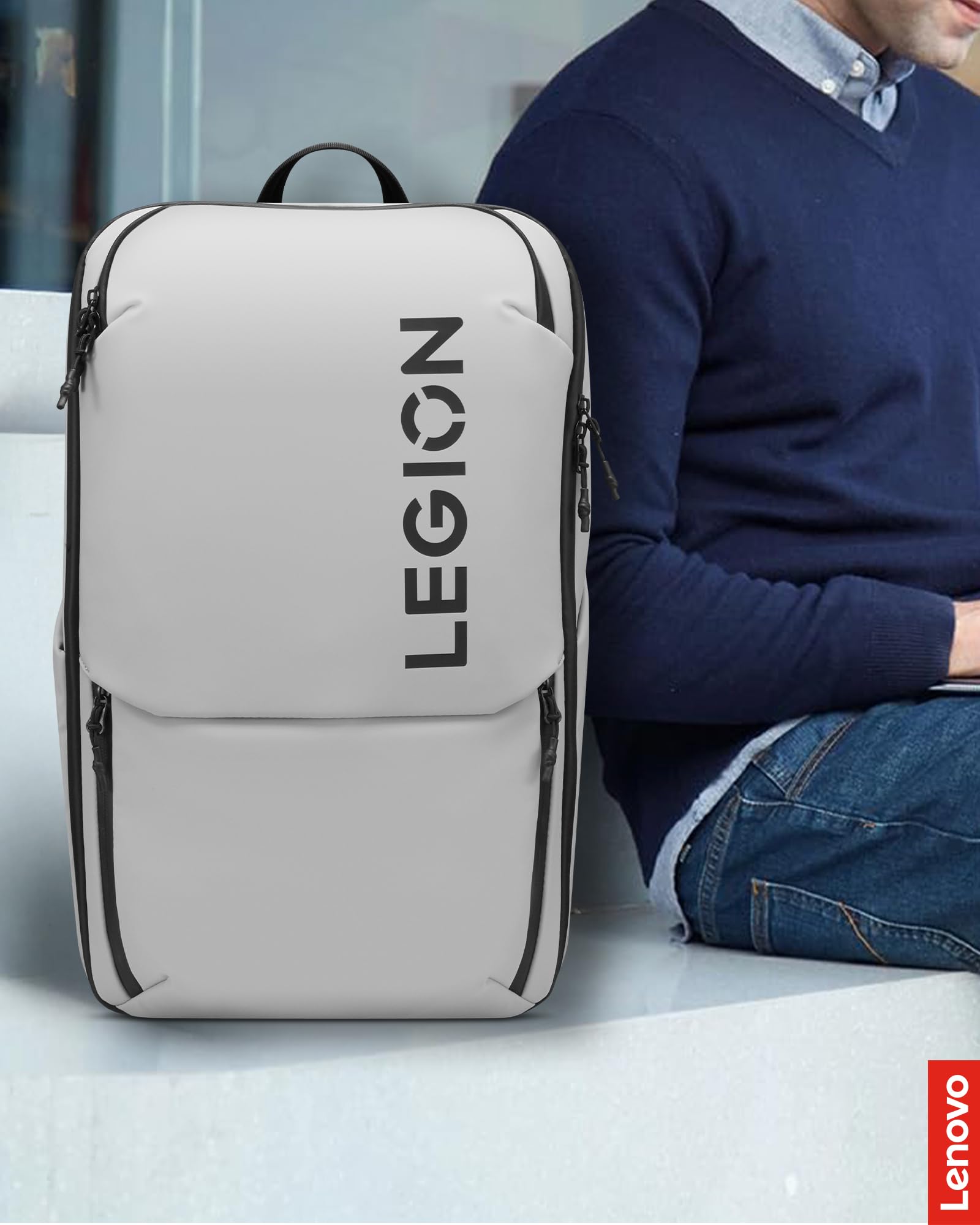 Lenovo - Sac à dos Gaming Legion 17" GB800 (étanche, capacité jusqu'à 21 litres, ouverture à 180°, poches pour ordinateur, tablette, bouteilles d'eau, sangles ergonomiques) - Couleur gris clair