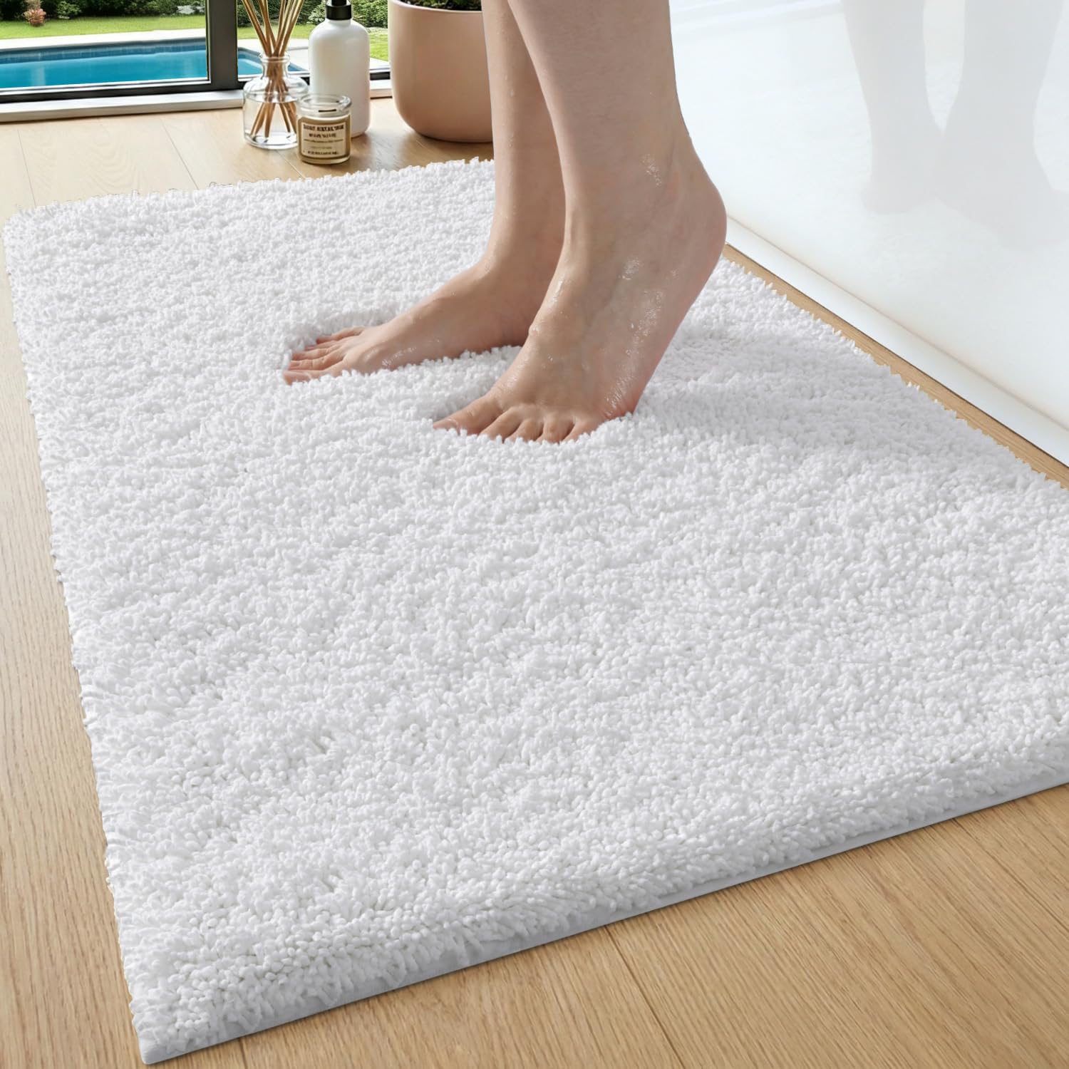 DEXI Fluffy Bath Mat 50 x 80 cm, Non Slip Absorbent, White