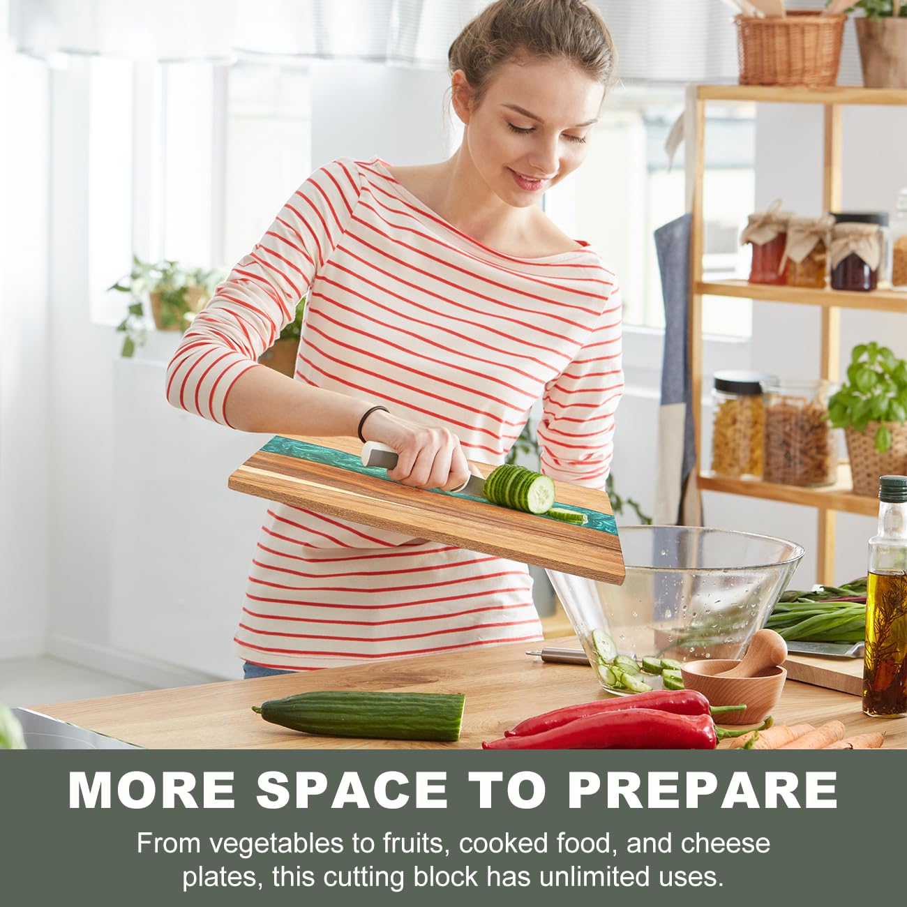 Planche à découper en bois d'acacia avec motif vague en résine – Planche à découper de cuisine pour viande, légumes, fruits et fromage – Plateau de service en bois époxy – 45,7 x 22,9 cm