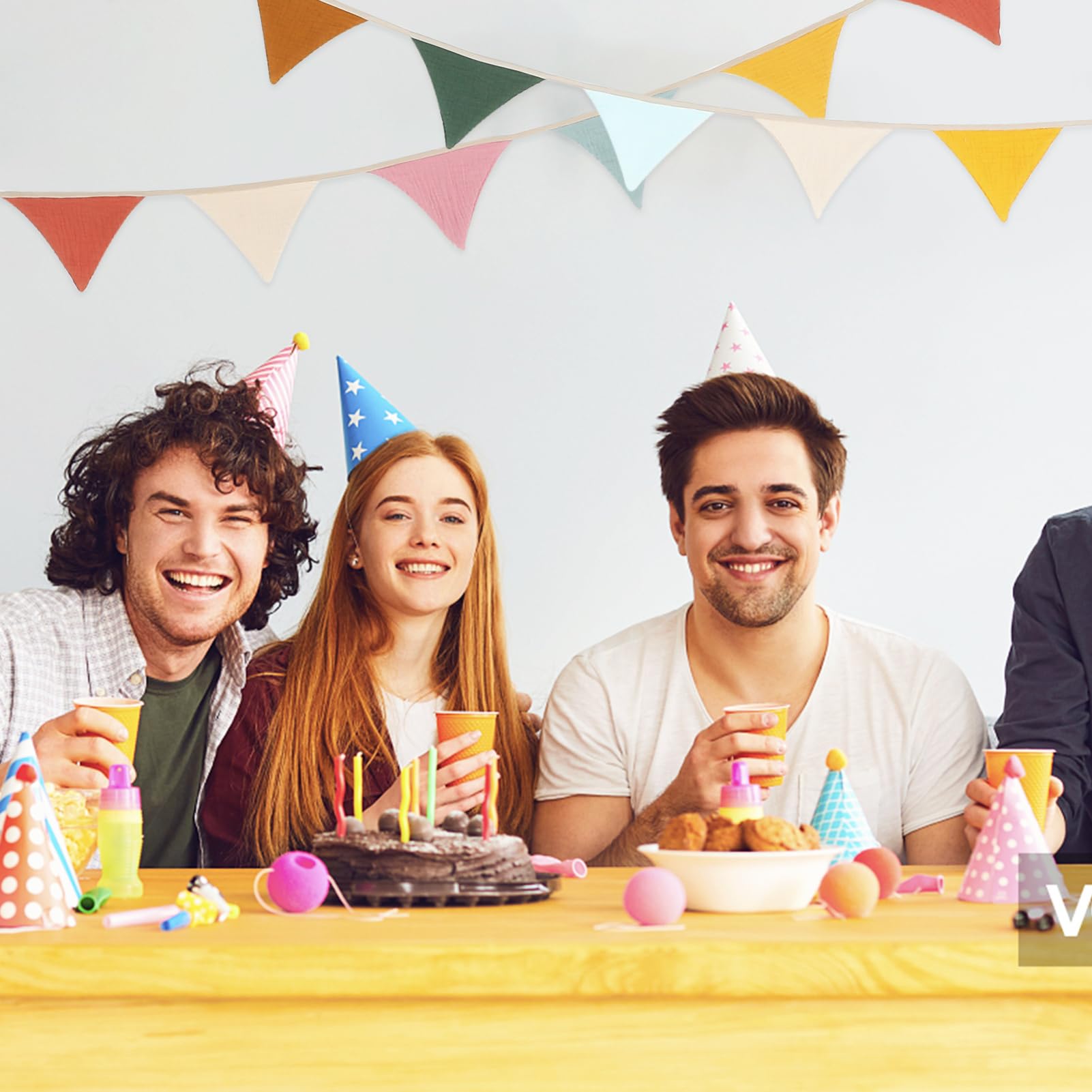 TEHAUX 2pcs Outdoor Vibrant Pennant Banner Flags Cotton String Flags Decor Colorful Triangle Bunting for Party