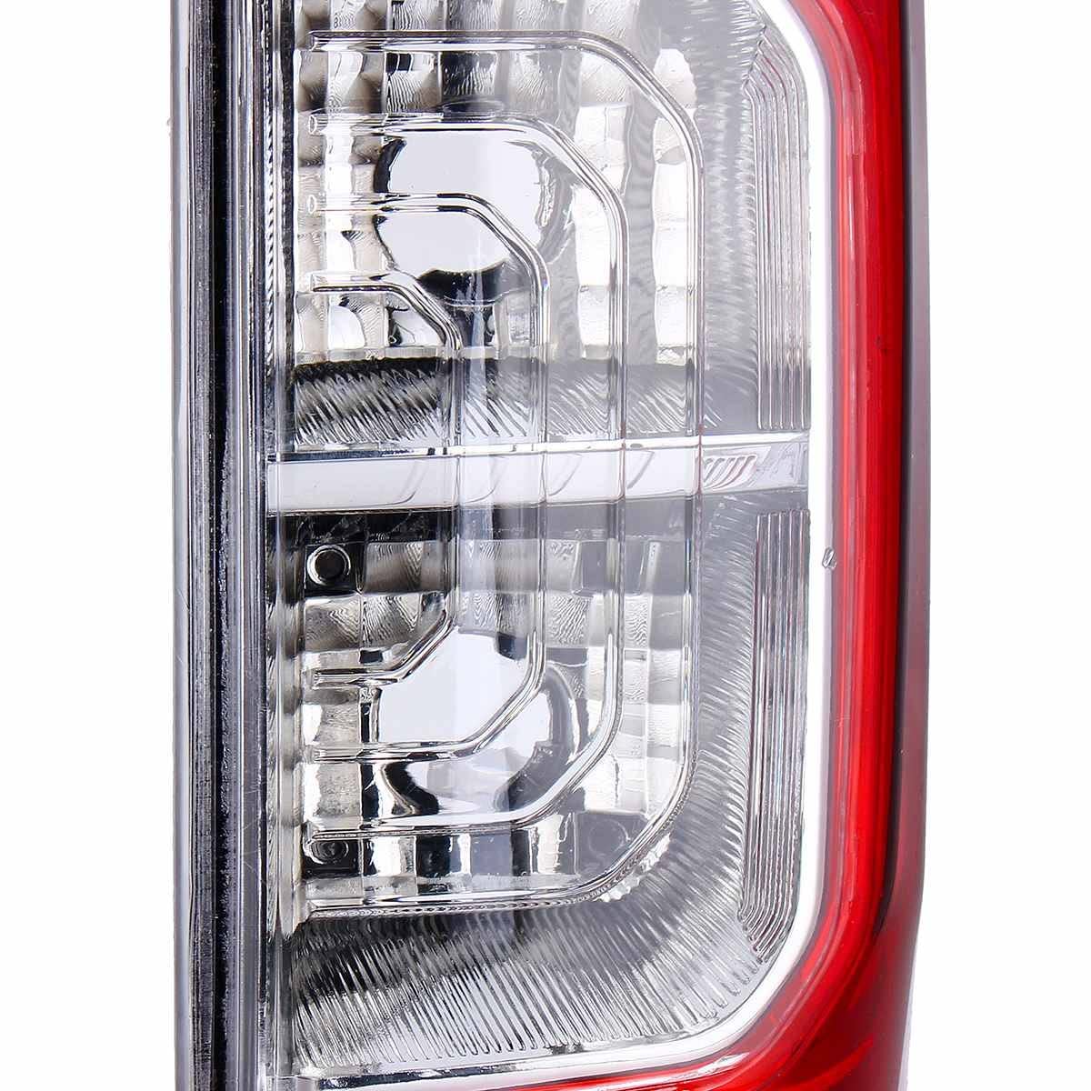 Feu arrière Illumination pour Nissan pour Navara NP300 D23 Feu Arrière Gauche/Droit Feu Arrière avec Harnais Feux arrières Auto (Couleur : Pair)