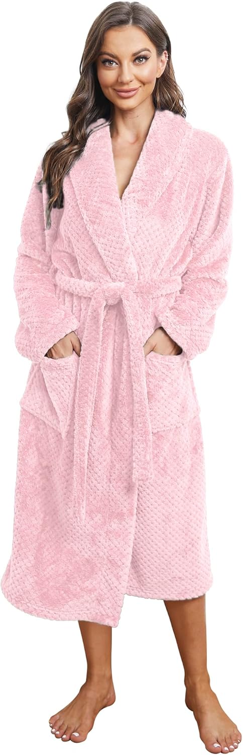HEARTNICE Womens Fleece Robes, Soft Plush Long Bathrobe, Comfy Robes for Womens, Warm House Coat Pineapple Fleece