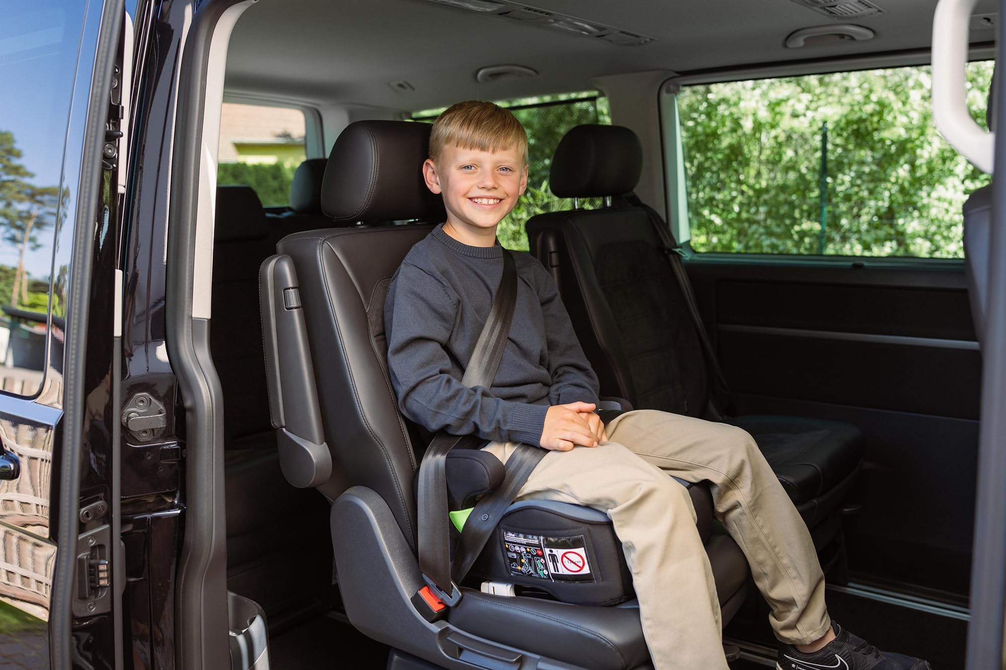 Osann Junior Isofix, Sitzerhöhung Auto Kinder, extra weiche und sichere Kindersitzerhöhung mit Isofix, 126-150 cm (ca. 15-36 kg), Sitzschale i-Size - Elephant Grey