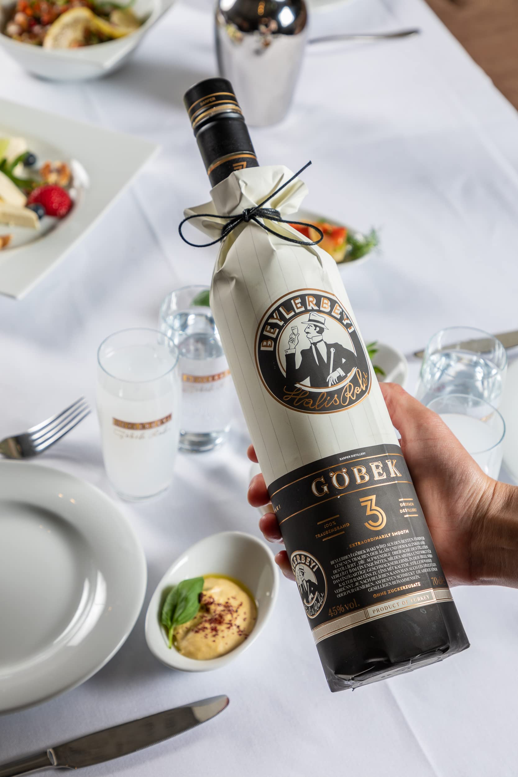 RAKI - Beylerbeyi Göbek Raki 6 x 50cl | Türkischer Brandy mit Anis aromatisiert - 100% frische Weintrauben - Ohne Zuckerzusatz | Dreifache Destillation - Alkoholgehalt 45%