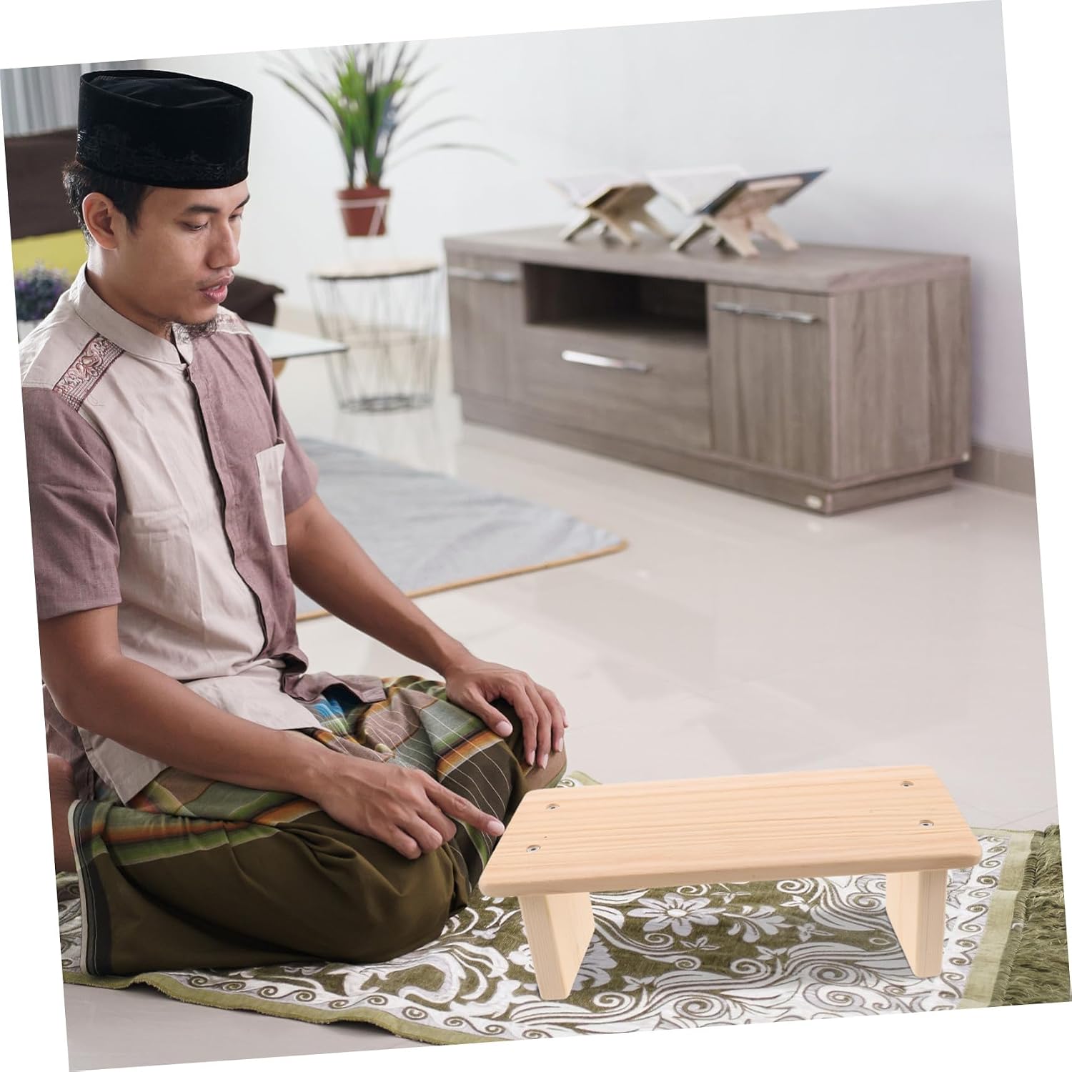 Wood Prayer Kneeler Bench Compact Beige Wooden Stool | Church Style for Knee Comfort Protection Portable and Space-saving Design , Easy Maintenance Surface Meditation Rituals