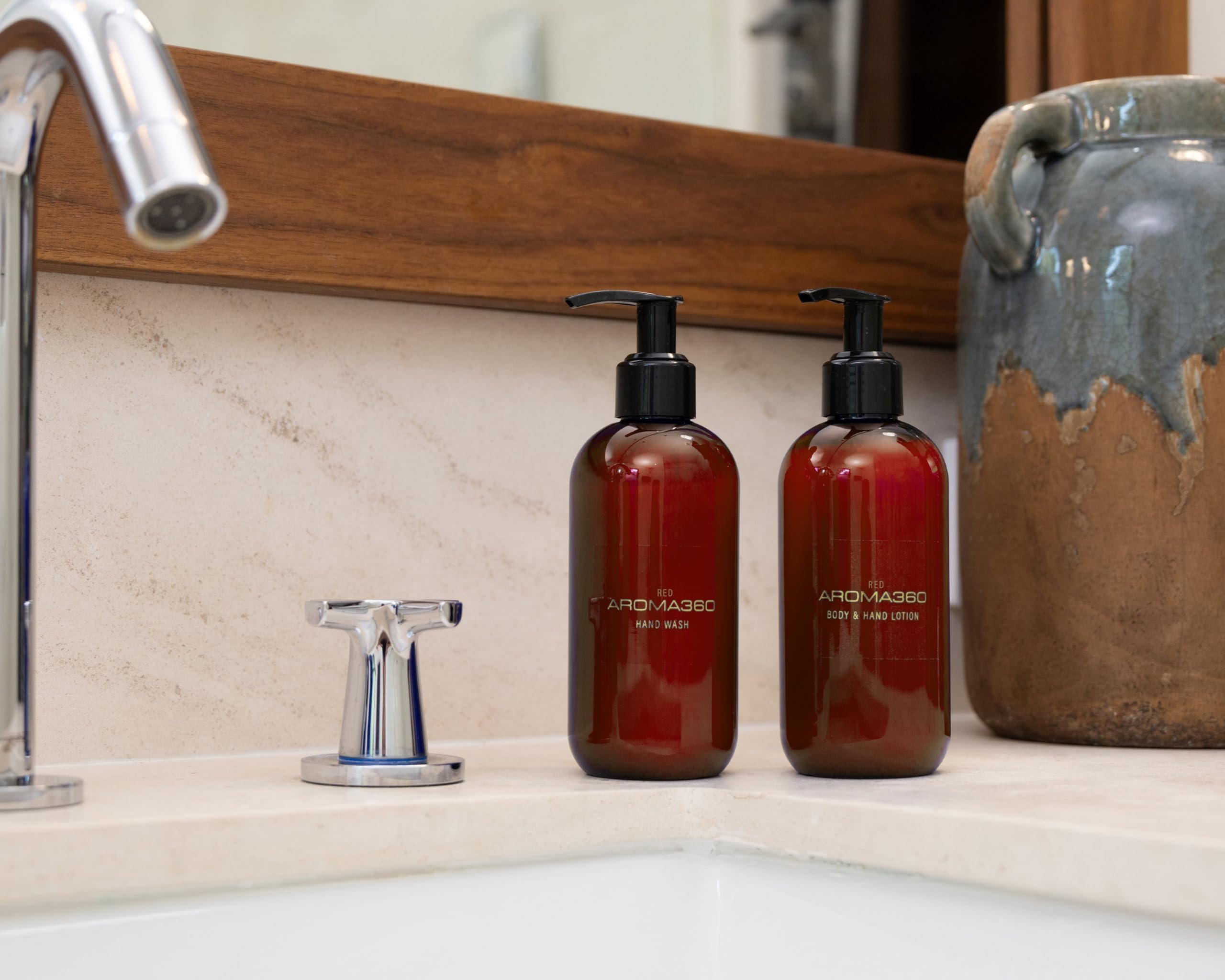 Aroma360 - Red body & hand lotion