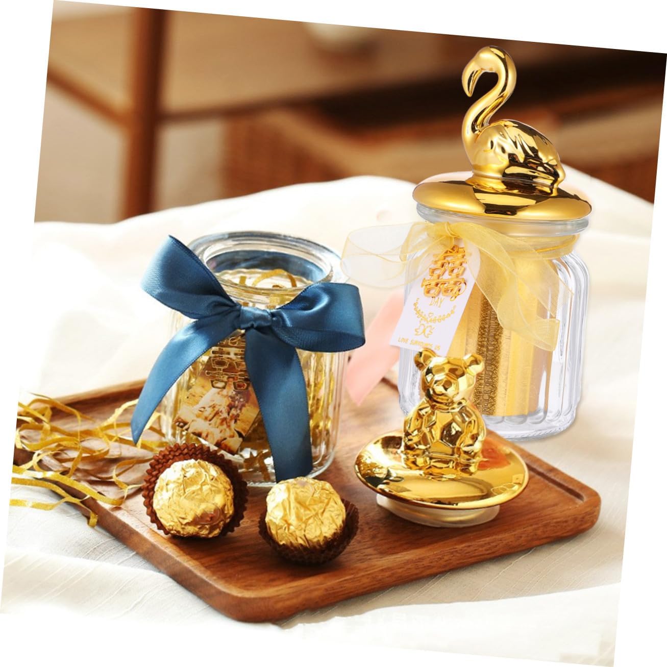 Wedding Glass Candy Box with Animal Ceramic Lid, Sealed Gold Flamingo Storage Jar for Wedding Candies and Party Favors