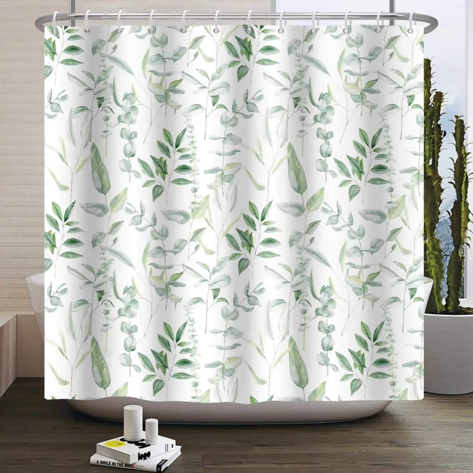 Rideau de douche fleurs scandinaves pour une décoration de salle de bain zen et lumineuse