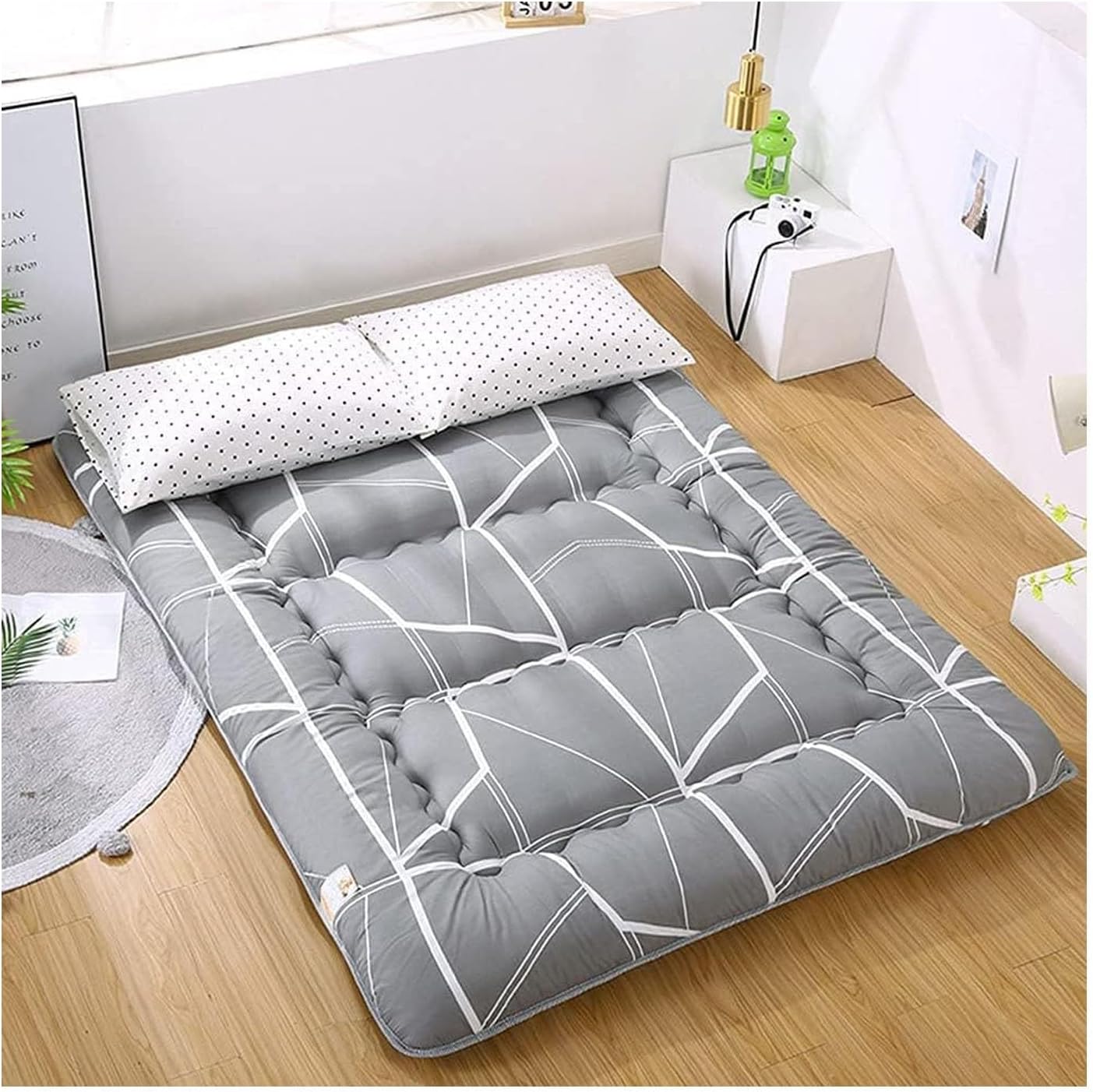 Thick Japanese Futon Mattress 10cm Foldable Tatami Floor Sleeping Pad Portable Roll Up Guest Bed for Boys Girls Adult Student Dormitory Camping Soft Not Slip Breathable Durable Hypoallergenic