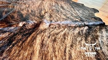 Amazon｜Tomtom Cowhides Brindle ダークカウハイドラグ 100