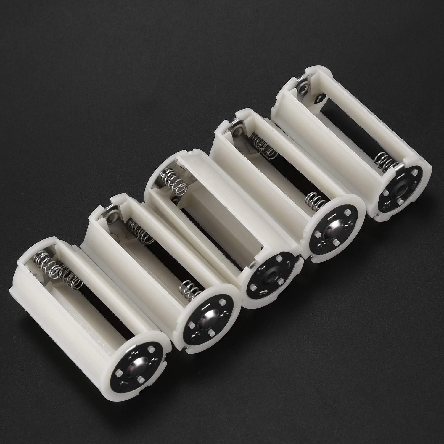 Lizusidtsy Serial Connection Cylindrical 3X 1.5V AA Battery Plastic Holder 5 Pcs, White, Silver Tone, 037290