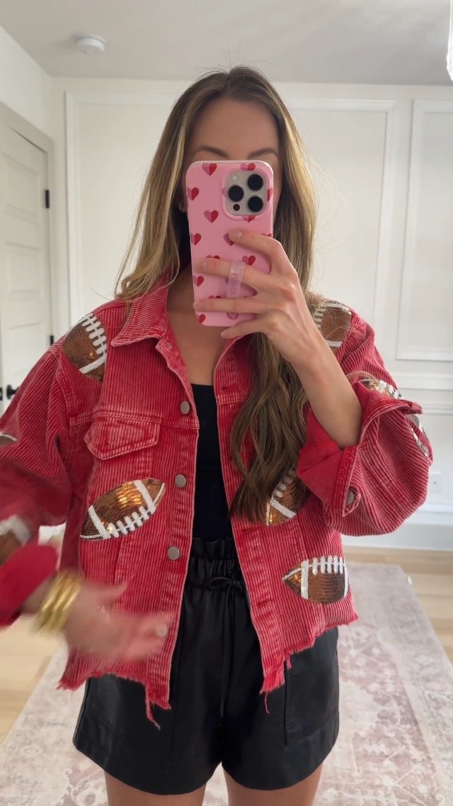 Las 7 Chaquetas Cortas De Zara Que Serán Imprescindibles Para Llevar Un Look Elegante Esta