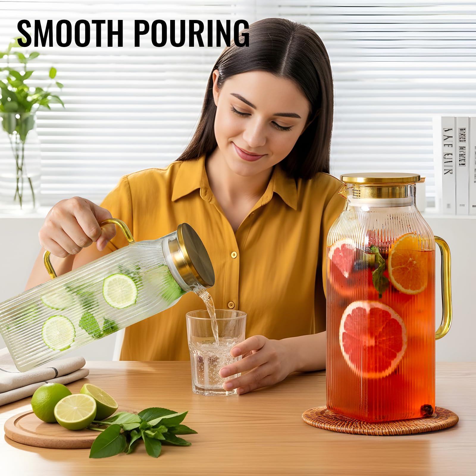 Confezione da 4 brocche quadrate in vetro da 2 litri con coperchio, classiche a righe con manico per frigorifero, brocca grande per tè freddo, caffè, caraffa in vetro borosilicato per bevande calde