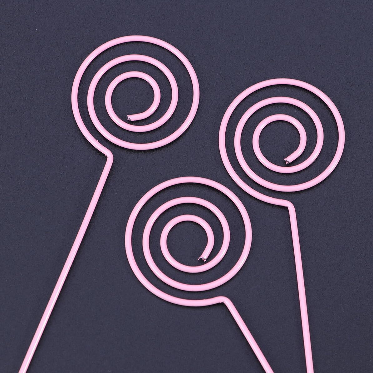 10 Pcs Pink Metal Photo Clip Holders Circle Shape Table Stands for Wedding Office Home Decor DIY Memo Note Card Display