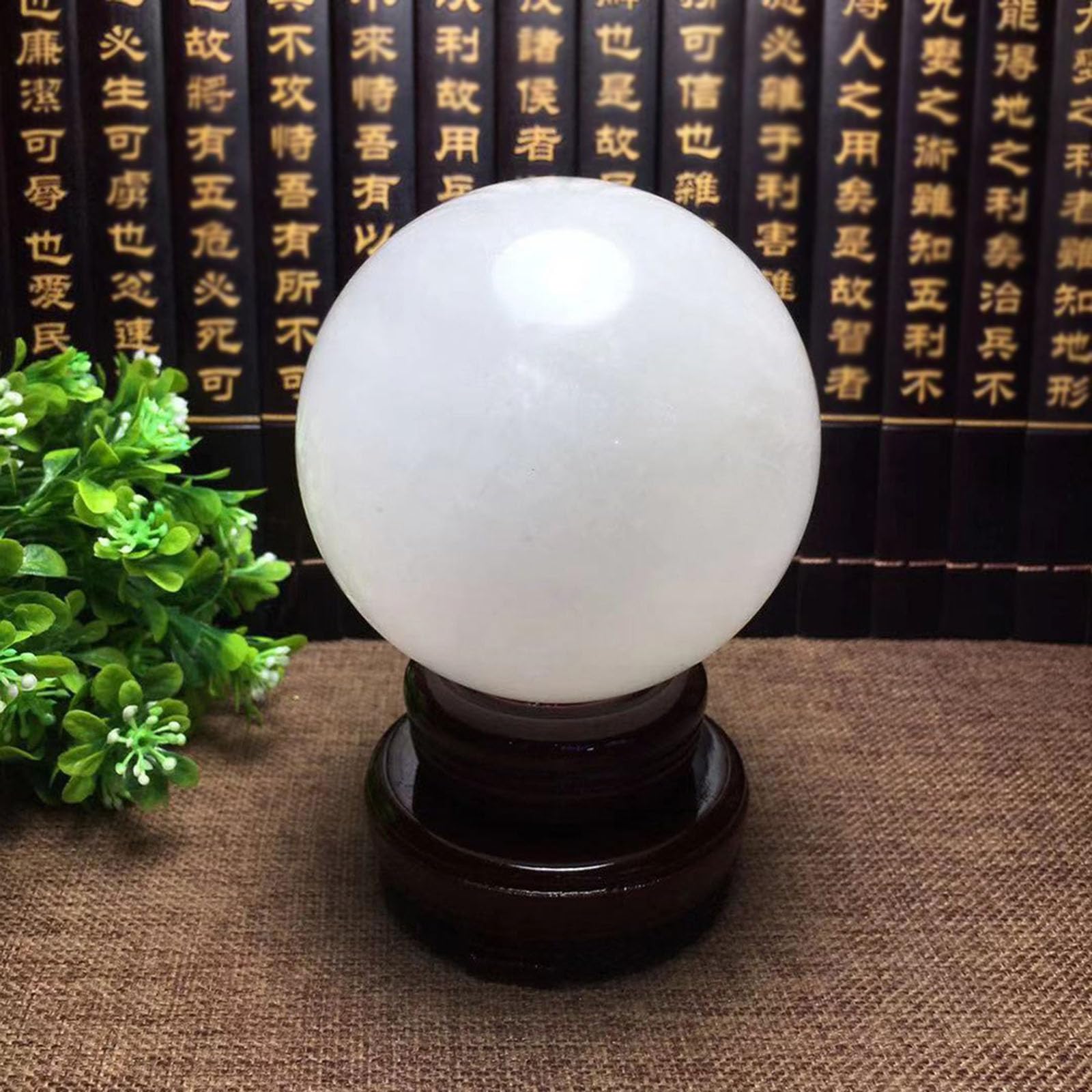 NHKSFBLQ White Calcite Sphere Ornament Gift White Crystal Ball Magic Lucky Crystal Ball for Feng Shui, Divination, Home Office Decor,18cm/7.1in
