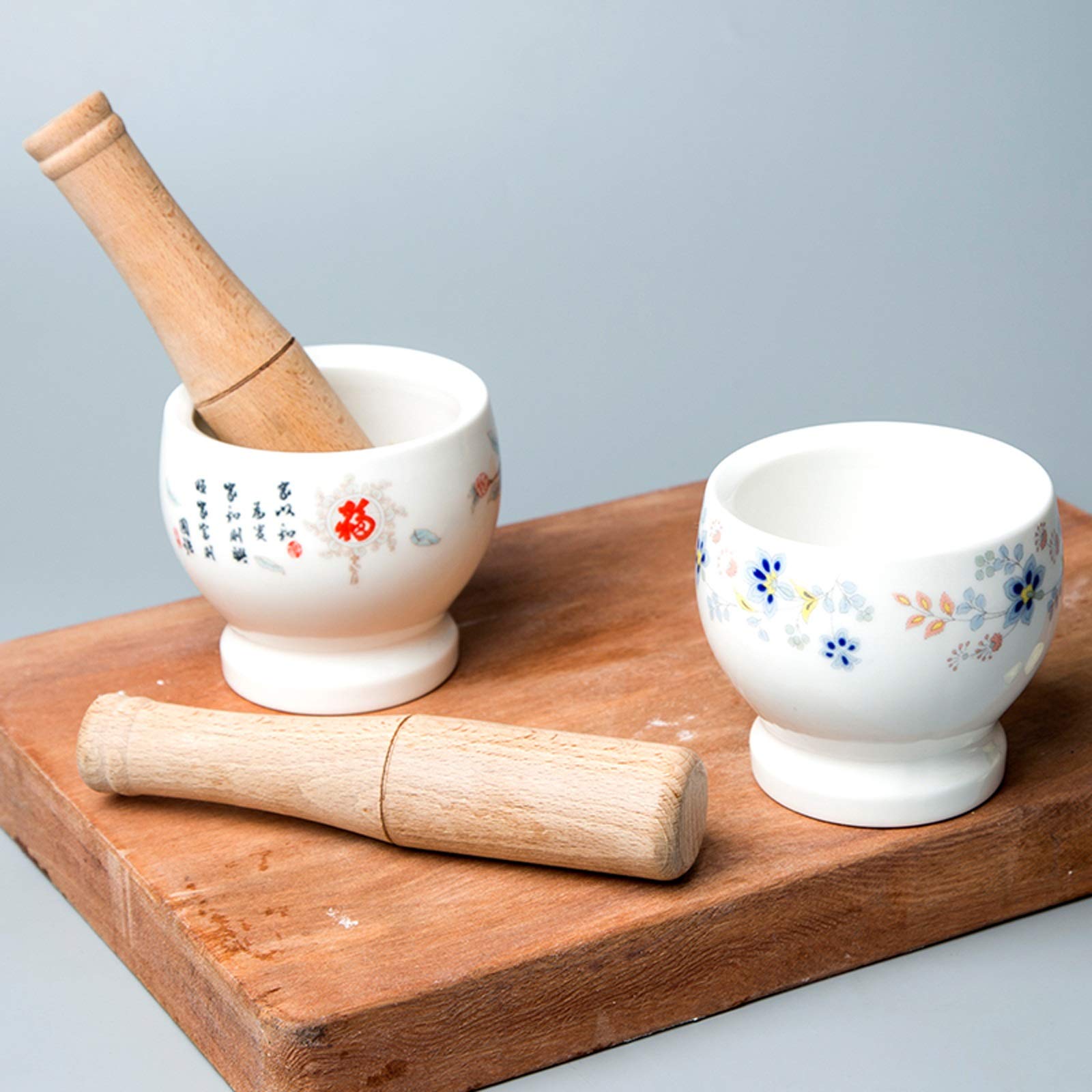 ArinkO Kitchen Essential: Porcelanowy moździerz i tłuczek do ziół, przypraw i nie tylko