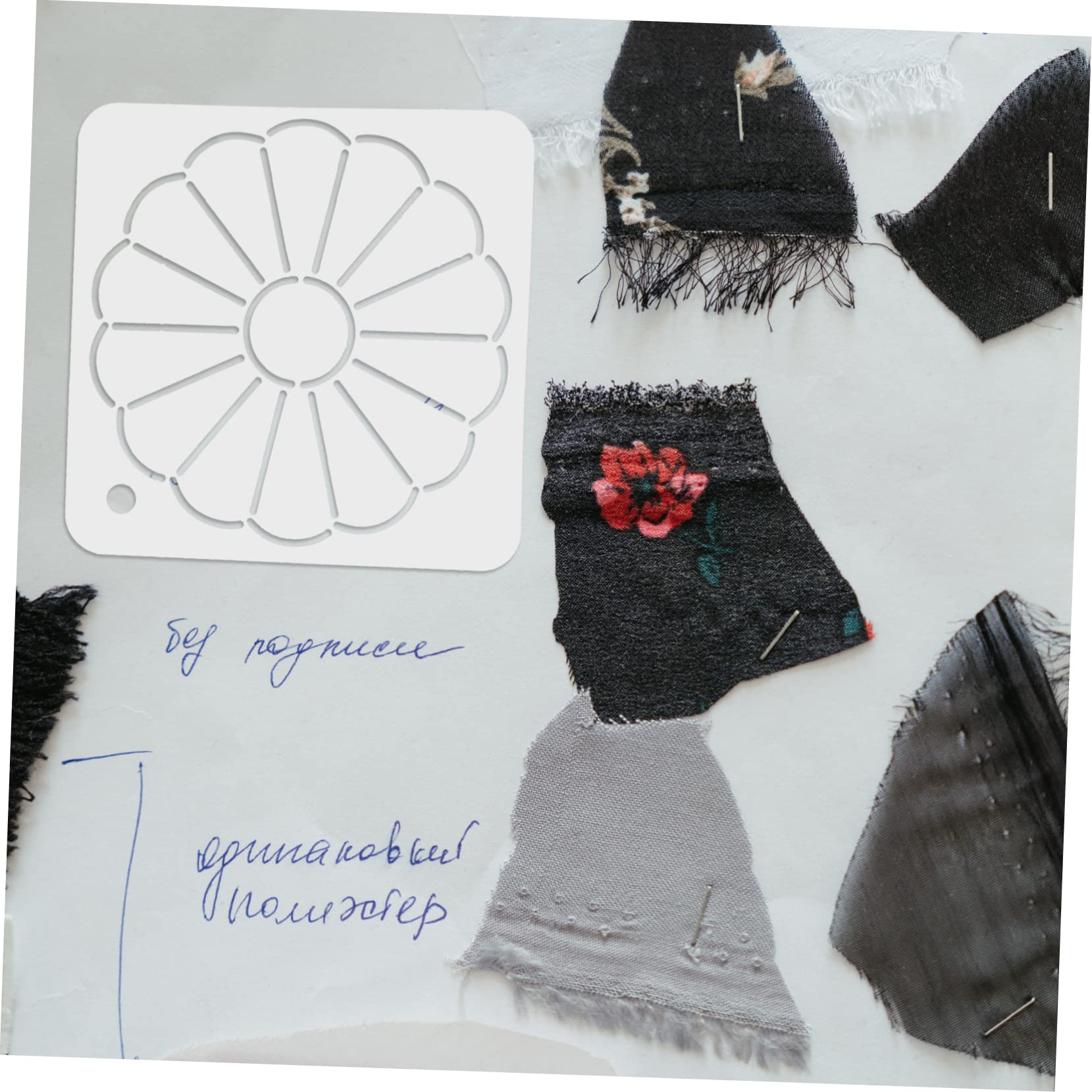 Lurrose 18piezas Plantillas De Acolchado Reutilizables Para Bordado y Patchwork Diseños De Flores Para Aumentar La Creatividad Proyectos De Costura