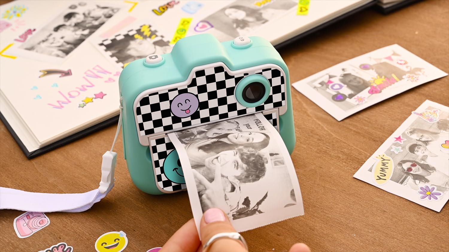 Canal Toys - Photo Creator - Fotocamera 3 in 1 Turchese - Stampa Istantanea su carta termica - Selfie e Videocamera - Fotocamera Istantanea - Regalo Bambini 8 Anni + - 4 Rotoli - 250 Scatti - CLK 001