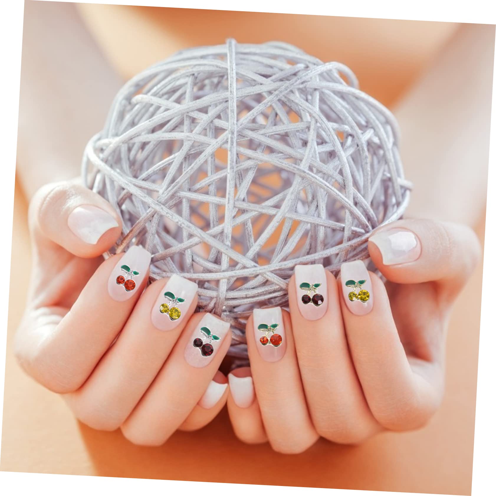 Healeved 120pièces Charms De Nail Art Cerise Accessoires De Manucure Brillants Pour Décorations De Vernis à Éléments De Design Élégants Et Uniques